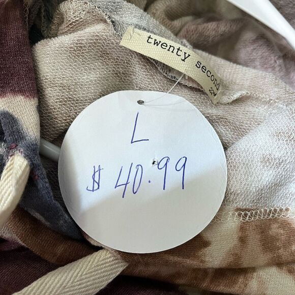 NWT Twenty Second Cold Shoulder Tie Dye Hoodie size Large - Picture 6 of 7